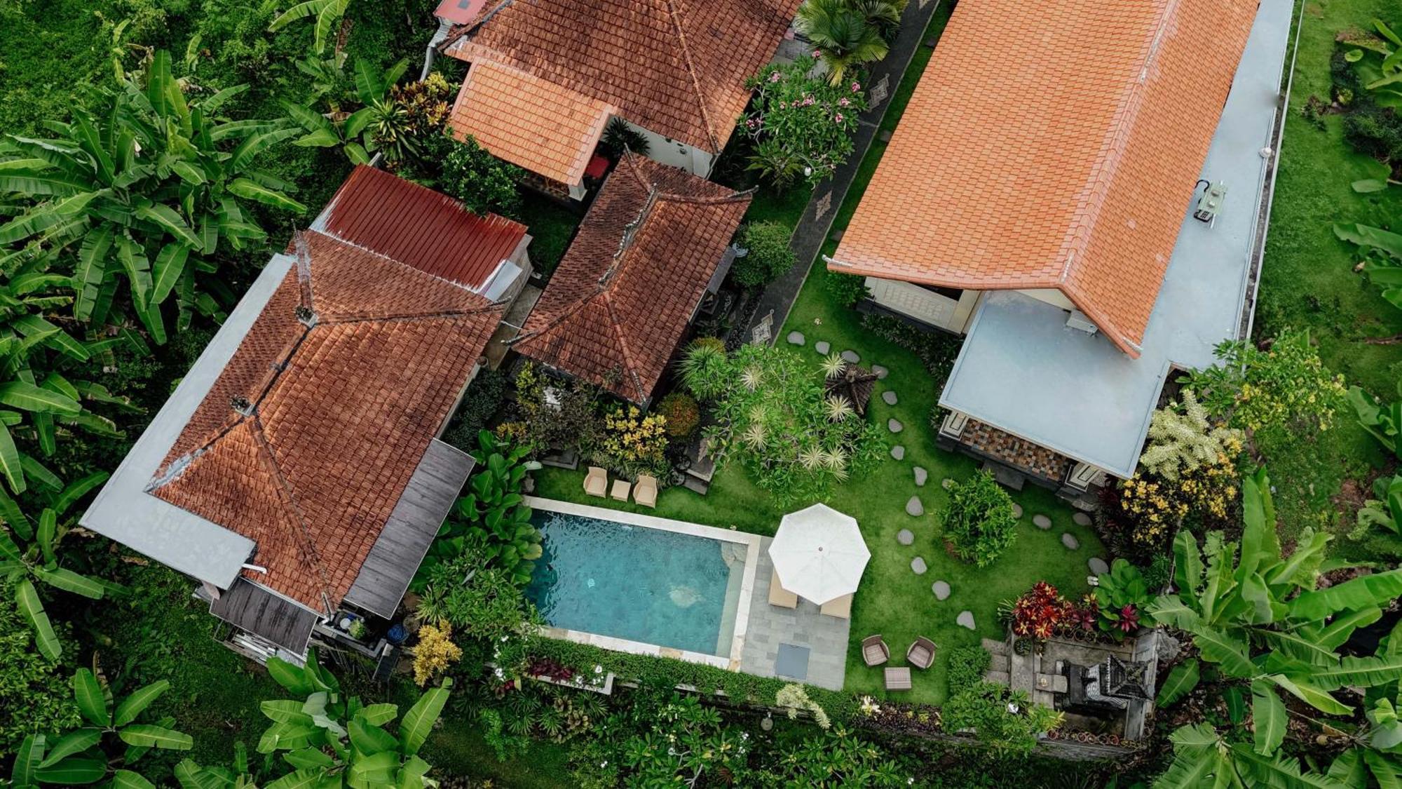 Campuhan Guesthouse Selemadeg エクステリア 写真